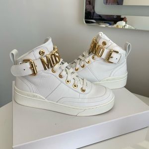 Moschino Leather White Sneakers Gold Logo Basket Vitello Bianco Size 6